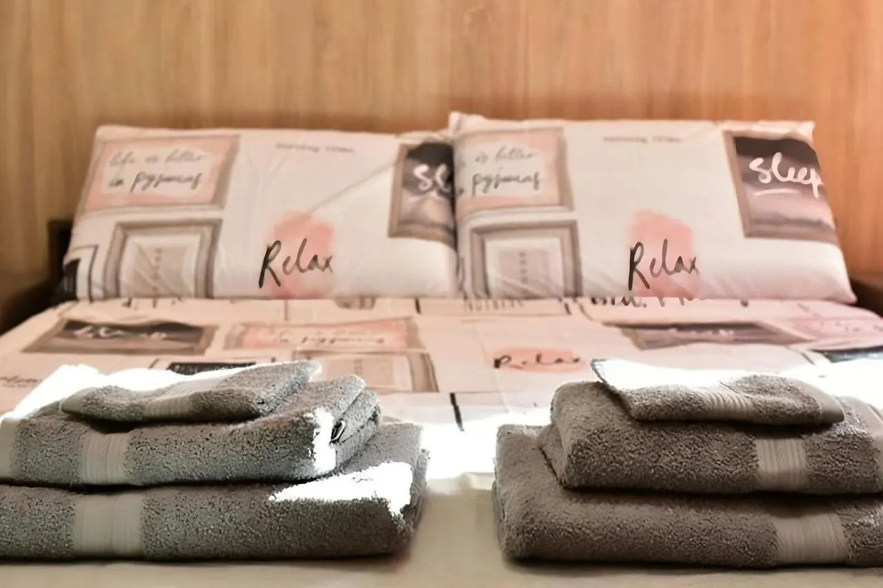 Apartment Milan Sweet Home Metro, Linate E Sky Studio Italy